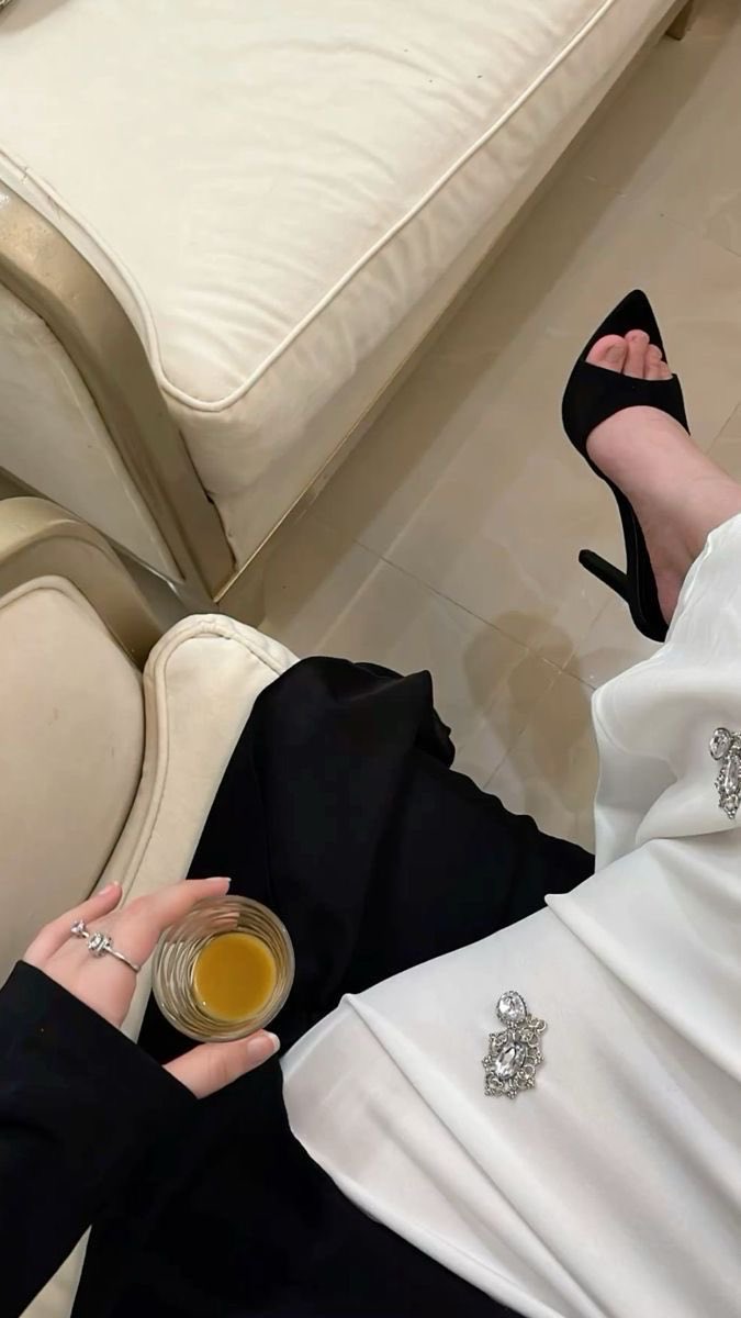 ᥫ᭡᷂ضـيّ ᷂القُمر tweet media