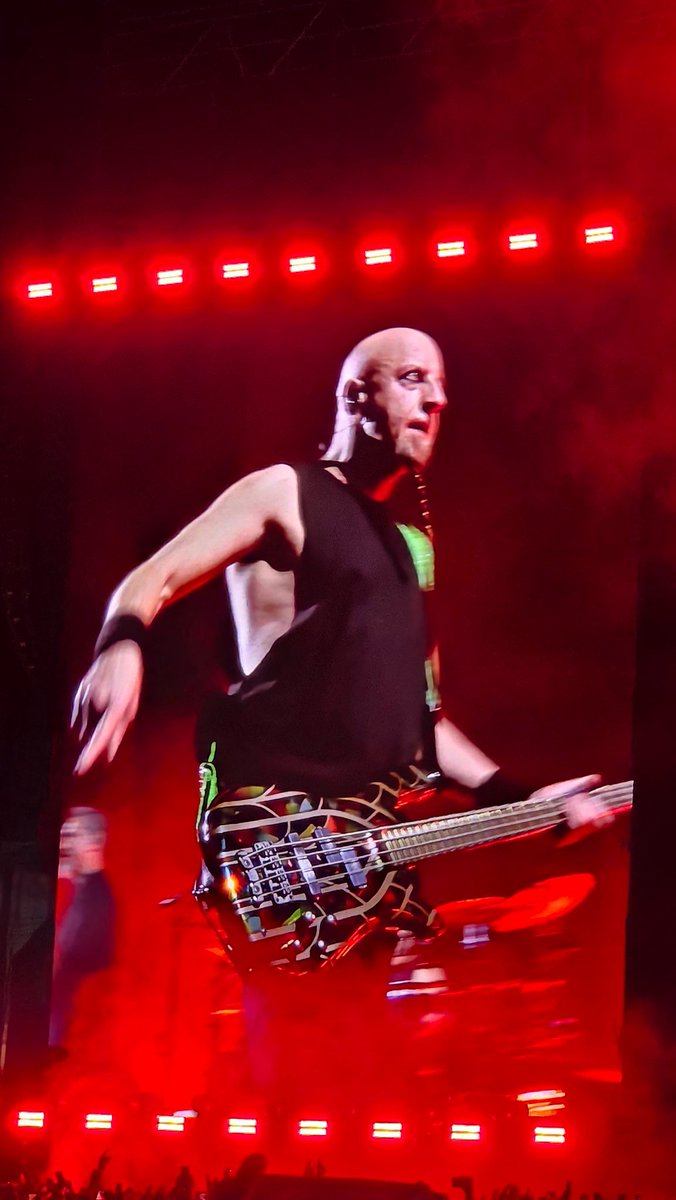 NeoSSB's tweet photo. Ayer fuimos al #concierto de #SystemOfADown y estuvo épicooooooo

#SOAD #tour2026 #EstadioGNP #AutodromoHermanosRodriguez https://t.co/w6eYytxgEZ