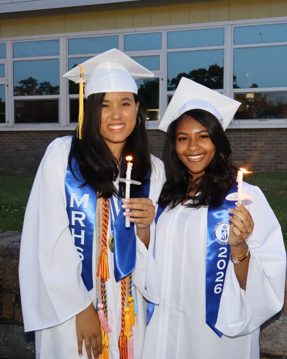 MariaReginaHS's tweet photo. Last night, we celebrated the Class of 2026 at our annual Baccalaureate Mass. 🕯️ Father Michael Ramos, OFM Cap. led a beautiful liturgy that inspired our Tigers to be people of hope. https://t.co/8WBjr0rVv4