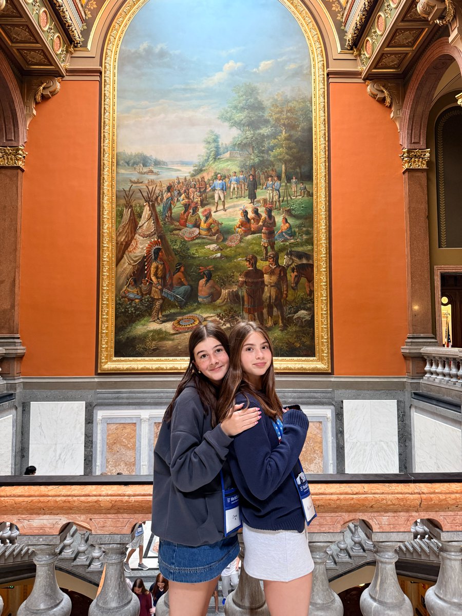 SearsSchool's tweet photo. Our seventh graders recently traveled to Springfield, Illinois, for an exciting and educational journey through the history of our nation and state. 
This experience brought history to life and deepened students’ understanding of Lincoln’s legacy and Illinois history. 💙🤍 https://t.co/VwqEsn9689