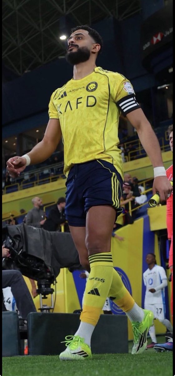 NASSER___45's tweet photo. @alamre_55 اسد النصر والمنتخب 
عبدالإله العمري 
افضل كابتن سعودي بعد 
صالح النعيمه https://t.co/aDQQxa2g0Q