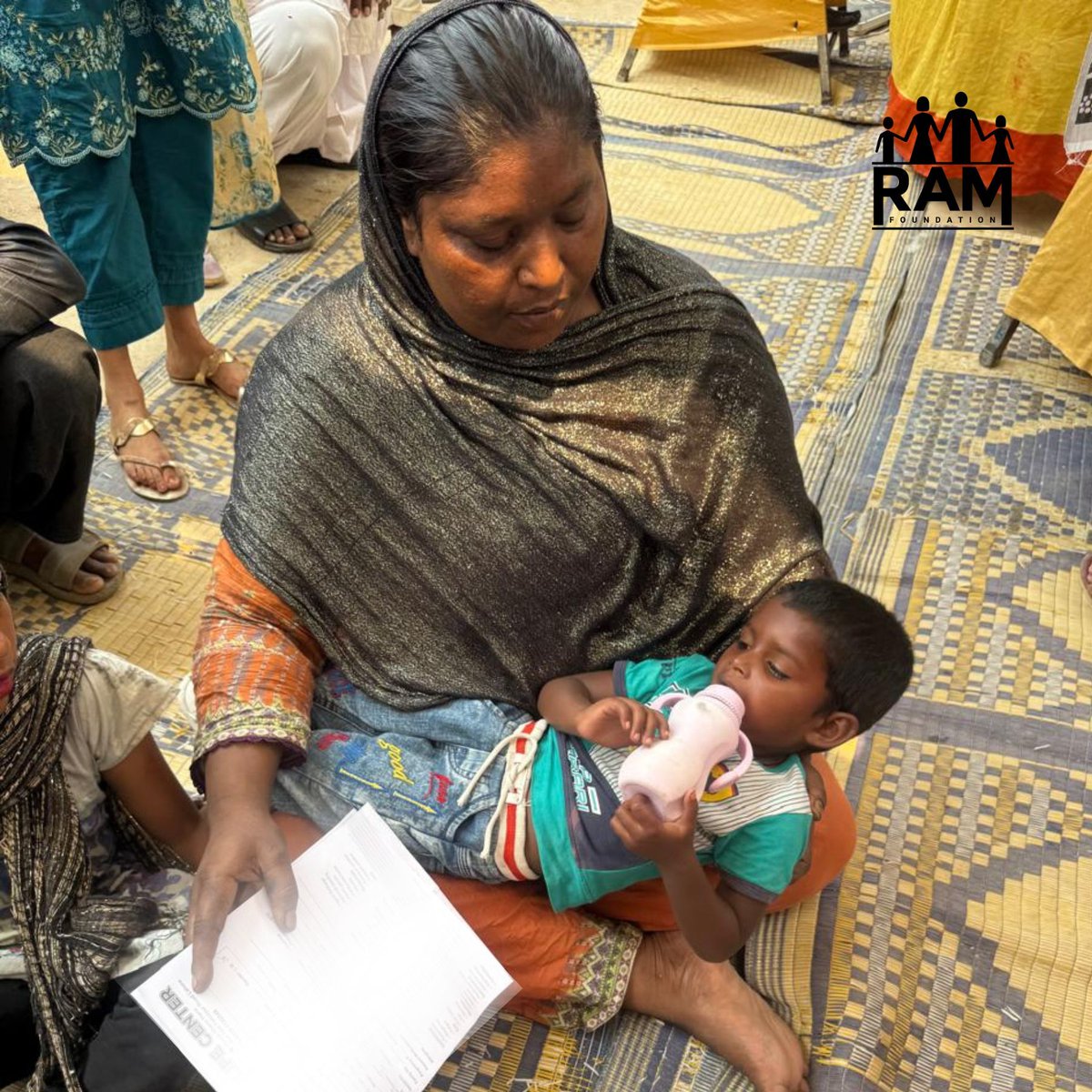 ramfoundation's tweet photo. We met Salma at a medical camp. She came for her sick daughter, but what she said afterward stayed with us.

"I need to work more to feed my children."

Her ask? A $100 sewing machine. Could you help? 🙏
➡️ https://t.co/R702AYMphB https://t.co/KFAOmnhyRM