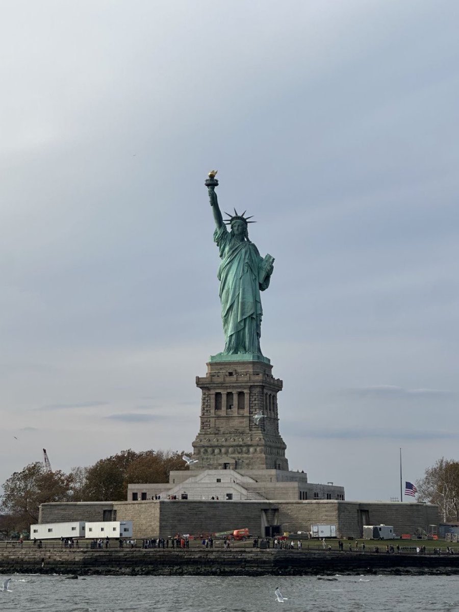 LibertyOrNothing tweet media