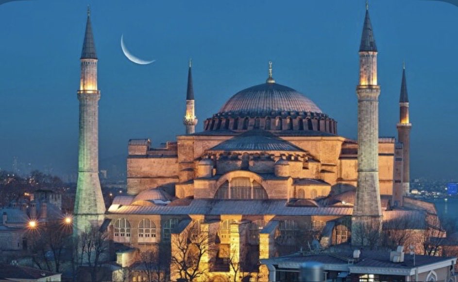 ercanzenginoglu's tweet photo. 1453’te tarih ve medeniyet yeniden yazıldı; 
Bizans değil Roma’nın sonu, yeni bir çağın başlangıcı oldu. 

Fatih Sultan Mehmet Han ve kutlu ordusuna rahmet ve minnetle…

 #İstanbulunFethi https://t.co/TKaxkIGMdi