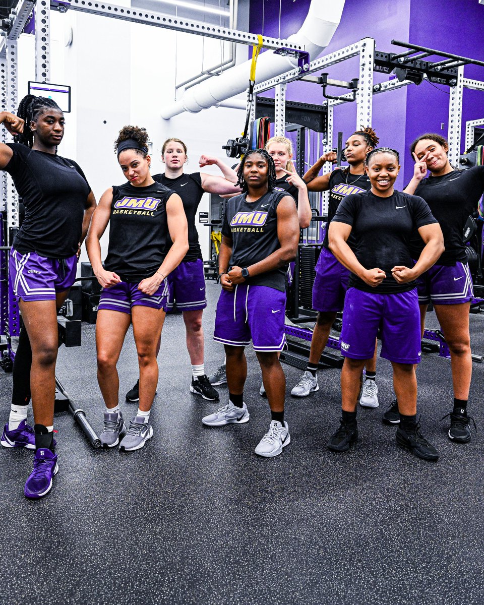 JMUWBasketball's tweet photo. Welcome to the Salty Spitoon, how tough are ya? 💪

#GoDukes https://t.co/V7MCCg5gb9
