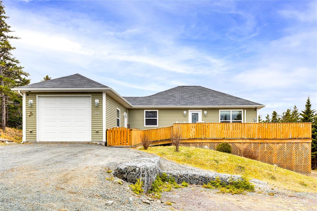 REMAXInfinityNL's tweet photo. ✨24 MEETINGHOUSE ROAD, POUCH COVE✨

List price $399,000
MLS®1298247 | 2-Apartment
🛌🏻4 Bed🛁3 Bath🔨2,190sf

Call Robert LeGrow for details
📱 709-743-2582
📩rlegrow@infinitynl.ca https://t.co/mfRJAN3jZk