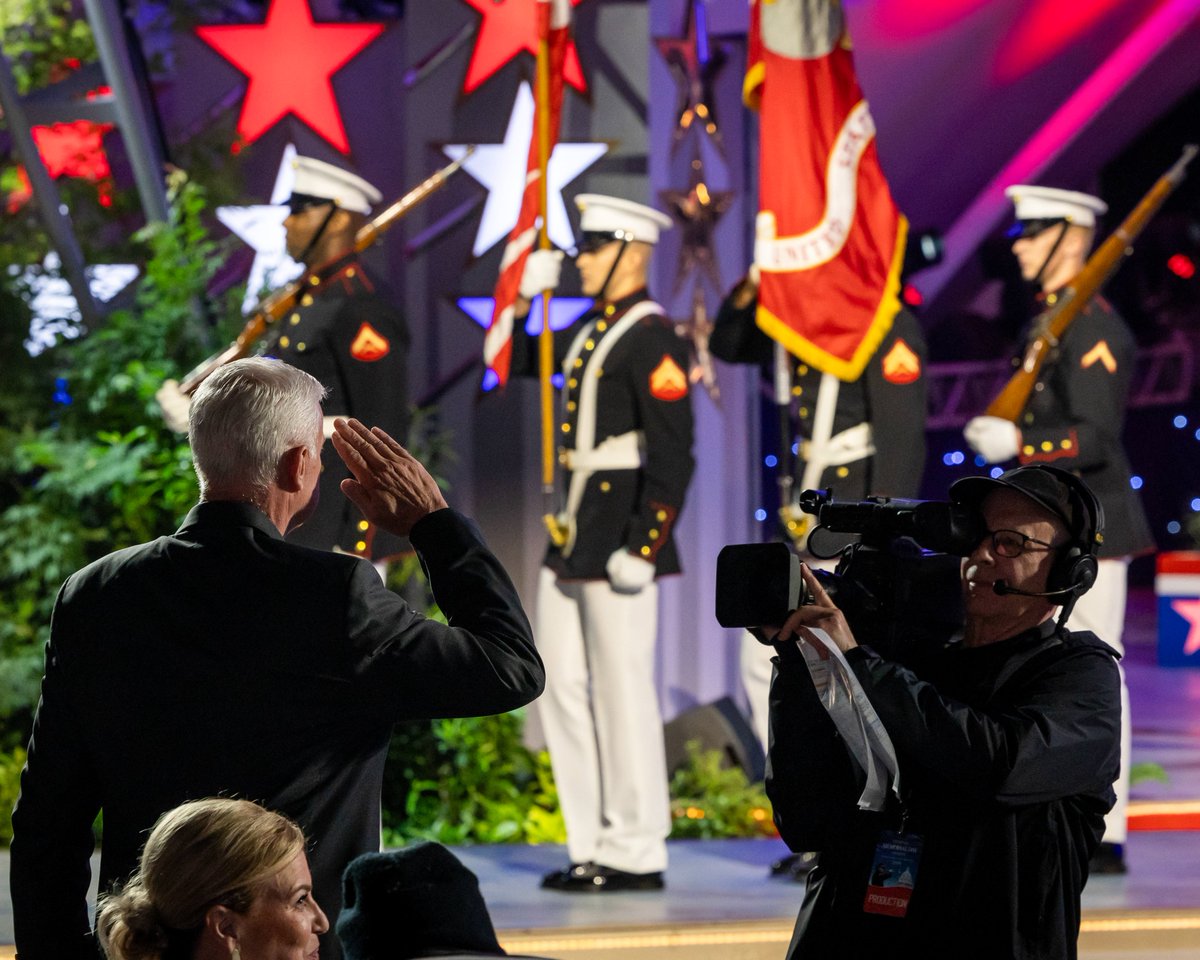 rep_stevewomack's tweet photo. It’s always a highlight of my year to take part in the National Memorial Day Concert. But this year, on our 250th anniversary, the program paid especially meaningful tribute to our fallen service members throughout our history who gave their lives for our freedom. 

The gentleman in the garrison cap is Earl J. "Chuck" Kohler, a World War II veteran and Pearl Harbor survivor. Watch his story: https://t.co/3J63ToDekW