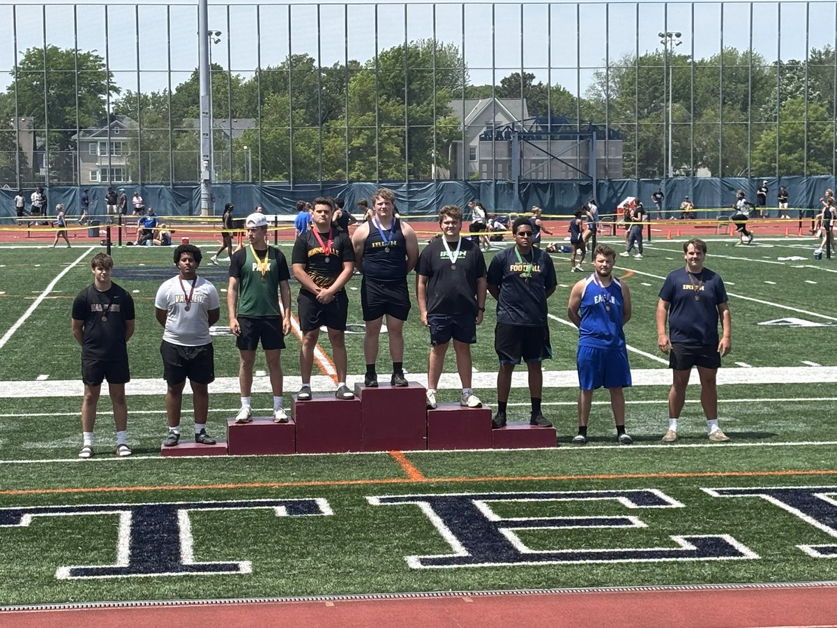 WyattAlex52's tweet photo. Qualified for state 162-05! 
Section 3AAA Discus champ. 
Class of 2027 https://t.co/E7aR6230ow