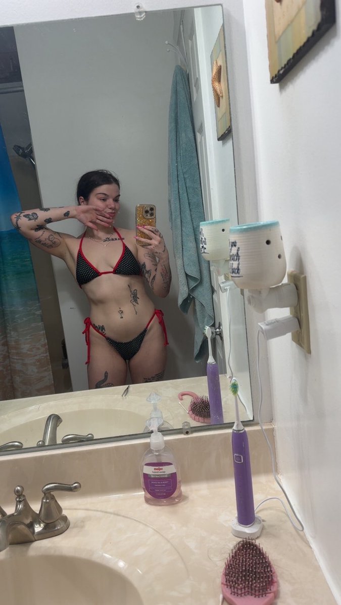 Goddess Skye tweet media