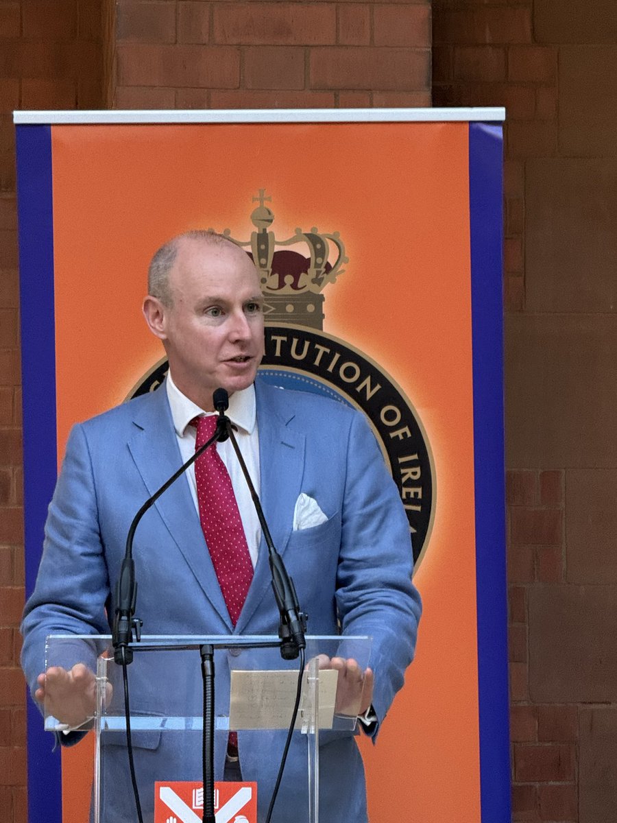 SRAikenUUP's tweet photo. Thank you to @OrangeOrder @QUB for hosting Lord Hannan tonight - a stimulating &amp; far reaching discussion on the Glorious Revolution of 1688 and the founding of the 🇺🇸 @USAmbUK @USAinNI @uuponline #USA250 https://t.co/76fhbHqEpR
