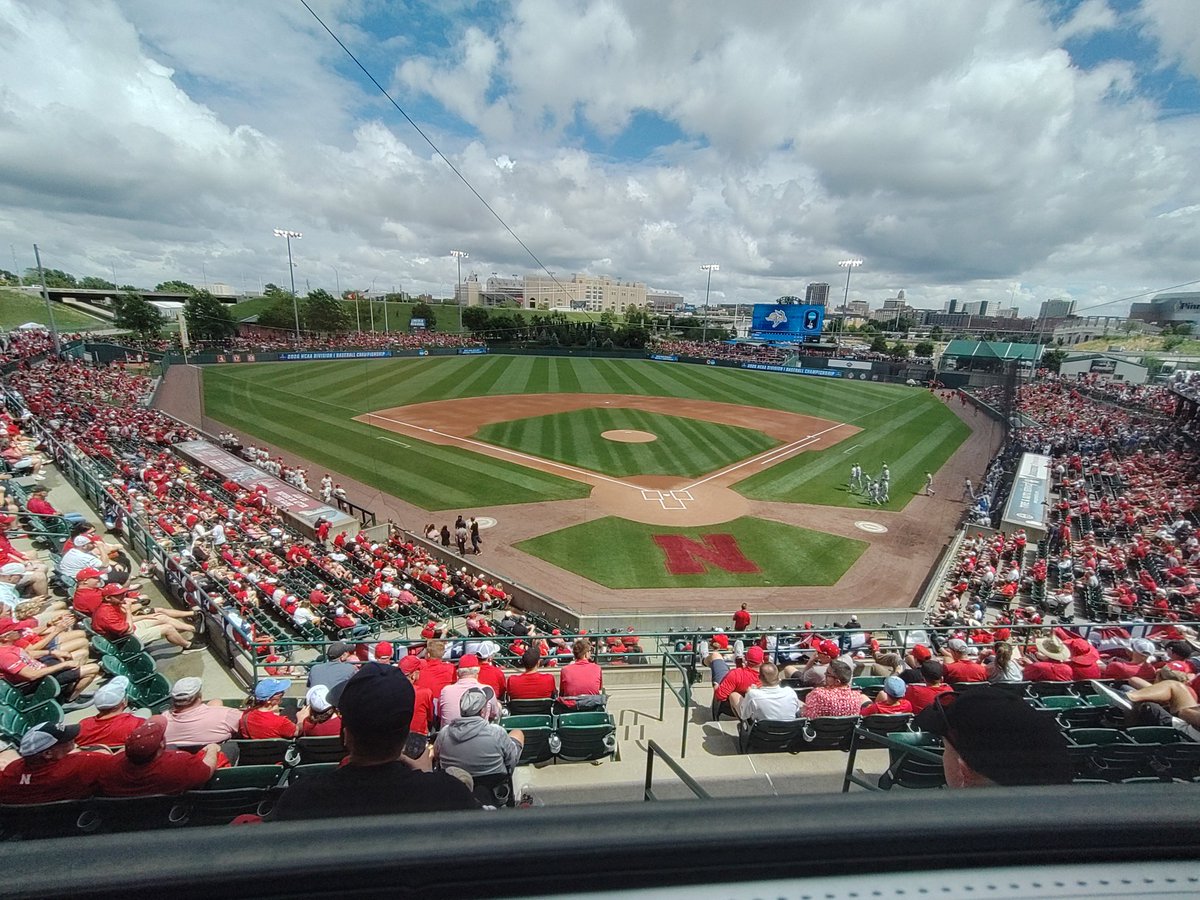 EvanBlandOWH's tweet photo. Regional baseball back at Haymarket Park. https://t.co/6dhY2kTvAu
