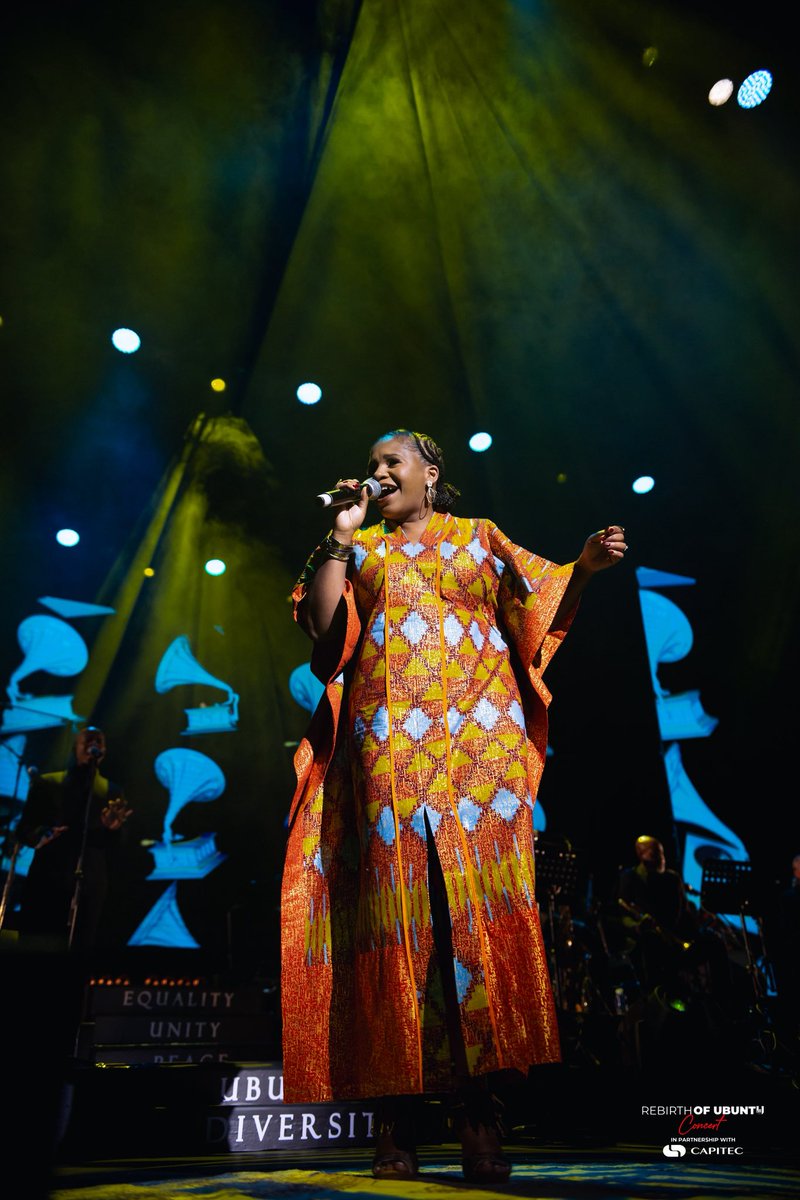 BillyMonama's tweet photo. The beautiful Tutu Puoane gave a breathtaking performance tonight! What a gift indeed.
If you missed her, you have a chance to catch her tomorrow!
#CapitecxRebirthOfUbuntu #BankOnBetter #RebirthOfUbuntu #Capitec #Ubuntu https://t.co/EU5v32RwZt