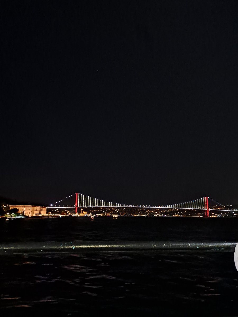 21.yydüşünürü tweet media