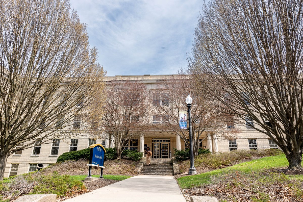 KentCPH's tweet photo. #KentCPH has earned a national ranking for the university in the newly released U.S. News &amp; World Report 2026 Best Graduate Schools report, highlighting the continued strength and upward momentum of its graduate public health programs. 
Read more: https://t.co/1MAUlSWtAU https://t.co/qruw0a237y