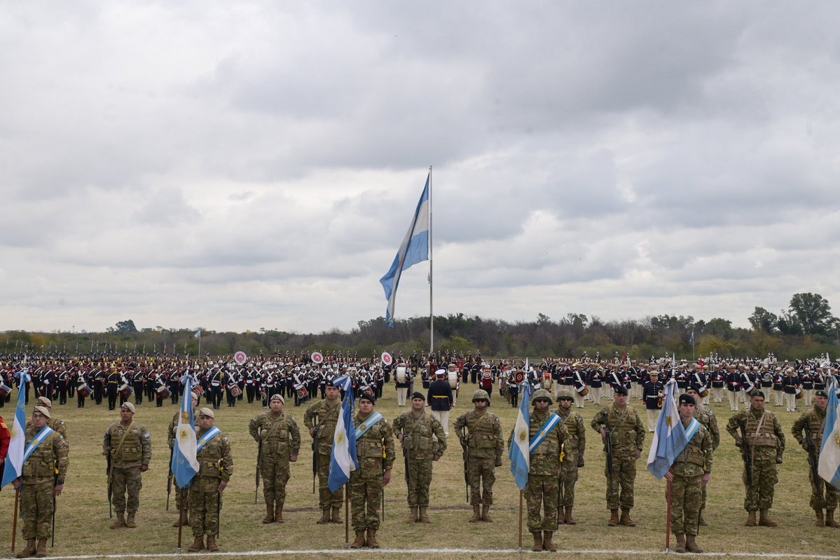 Ministerio de Defensa tweet media