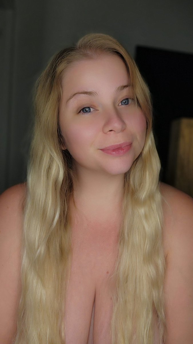 Blondebabygirl92 tweet media