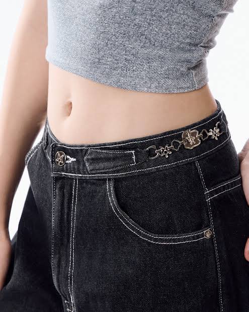 0127feb's tweet photo. ขาย / ส่งต่อ Merge Offical
- Perfect Low Waist Jeans S
💌 : 500 (free shipping) 
ราคาเต็ม 1500+ ใส่น้อยมาก เหมือนใหม่
#ส่งต่อเสื้อผ้า #ส่งต่อเสื้อผ้ามือสอง #ส่งต่อเสื้อผ้ามือ2 #เสื้อผ้ามือสอง #เสื้อผ้ามือ2 #เสื้อผ้าสไตล์เกาหลี #ส่งต่อเสื้อผ้ามือสองสภาพดี #ส่งต่อกางเกง https://t.co/gO7dCchHao