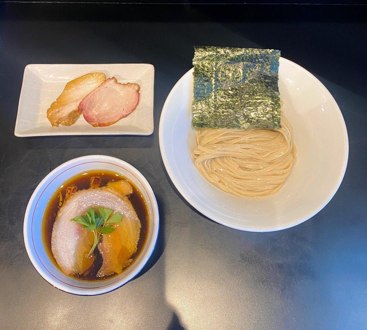 maru_maru0521's tweet photo. らぁ麺 飛鶏@味鋺
つけそば
豚増し
ダービー前は“つけそば“って小学校で習ったわ
ケツ圧爆上がりでKK
#ラーメン #らぁ麺飛鶏 #つけそば #押忍3つ #tablecheck https://t.co/hSU3taRcyj