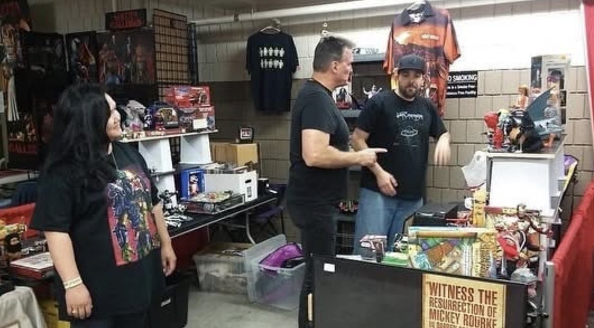 OldSkoolToros's tweet photo. That time  #SamJones was trying to work a deal with me to buy the #FlashGordon figures that I had. #flashbackfriday https://t.co/zb4YXItFqI