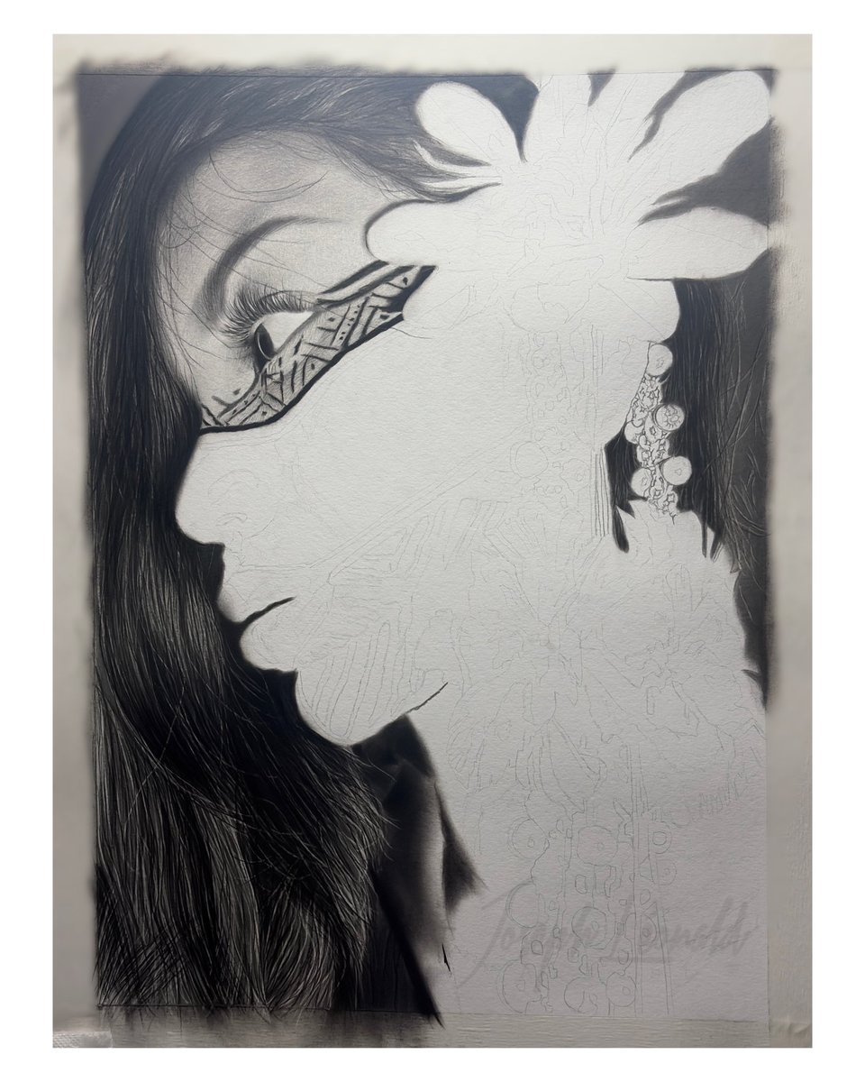 Josephleonald's tweet photo. Esse desenho que estou criando é inspirado em uma referência que encontrei no Instagram, com a permissão da pessoa, que também compartilhou comigo parte do significado desses símbolos.

A obra ainda não está finalizada, mas será exposta durante a FECULT no dia 19 de junho ✨ https://t.co/7TgdGAbCc6