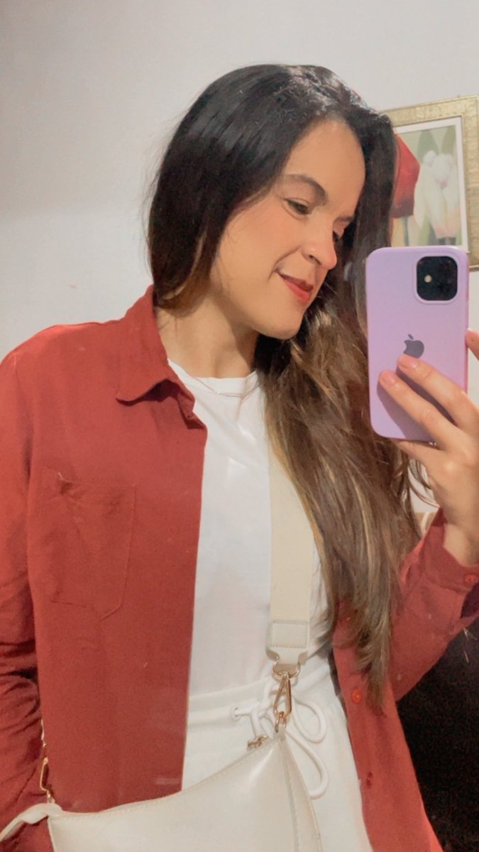 _fernandalopes1's tweet photo. 🤎 O processo cura internamente lugares que a vida o tornou invisível para nos proteger até o momento em que estamos prontos para retomar e ser curados por completo, que na nossa jornada de crescimento e reestruturação em nossas vidas não nos falte fé. https://t.co/jerWVaKwY4