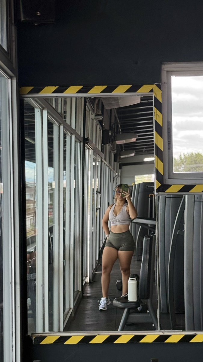 AMaryeeth's tweet photo. Tenía que anclar mi avance en el gym lvd.🙃🎧☕️ https://t.co/CdwBCeciWv
