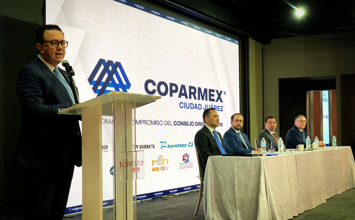 jsierraalvarez's tweet photo. Acompañé la Toma de Compromiso de José Antonio González Barreda como nuevo Presidente de @Coparmex_Juarez. Le deseo el mayor de los éxitos en esta nueva etapa al frente de un Centro Empresarial clave para el desarrollo de Chihuahua y de México. 🇲🇽🤝

Mi reconocimiento también para Mario Cepeda Lucero por su liderazgo, compromiso y trabajo al frente de COPARMEX Ciudad Juárez, quién continuará fortaleciendo a nuestra Confederación desde la Federación Chihuahua. 👏

Ciudad Juárez es ejemplo de trabajo, resiliencia y visión de futuro. Sigamos construyendo condiciones para más inversión, más empleo y más oportunidades para las familias mexicanas.

#UnaSolaCOPARMEXUnSoloMéxico