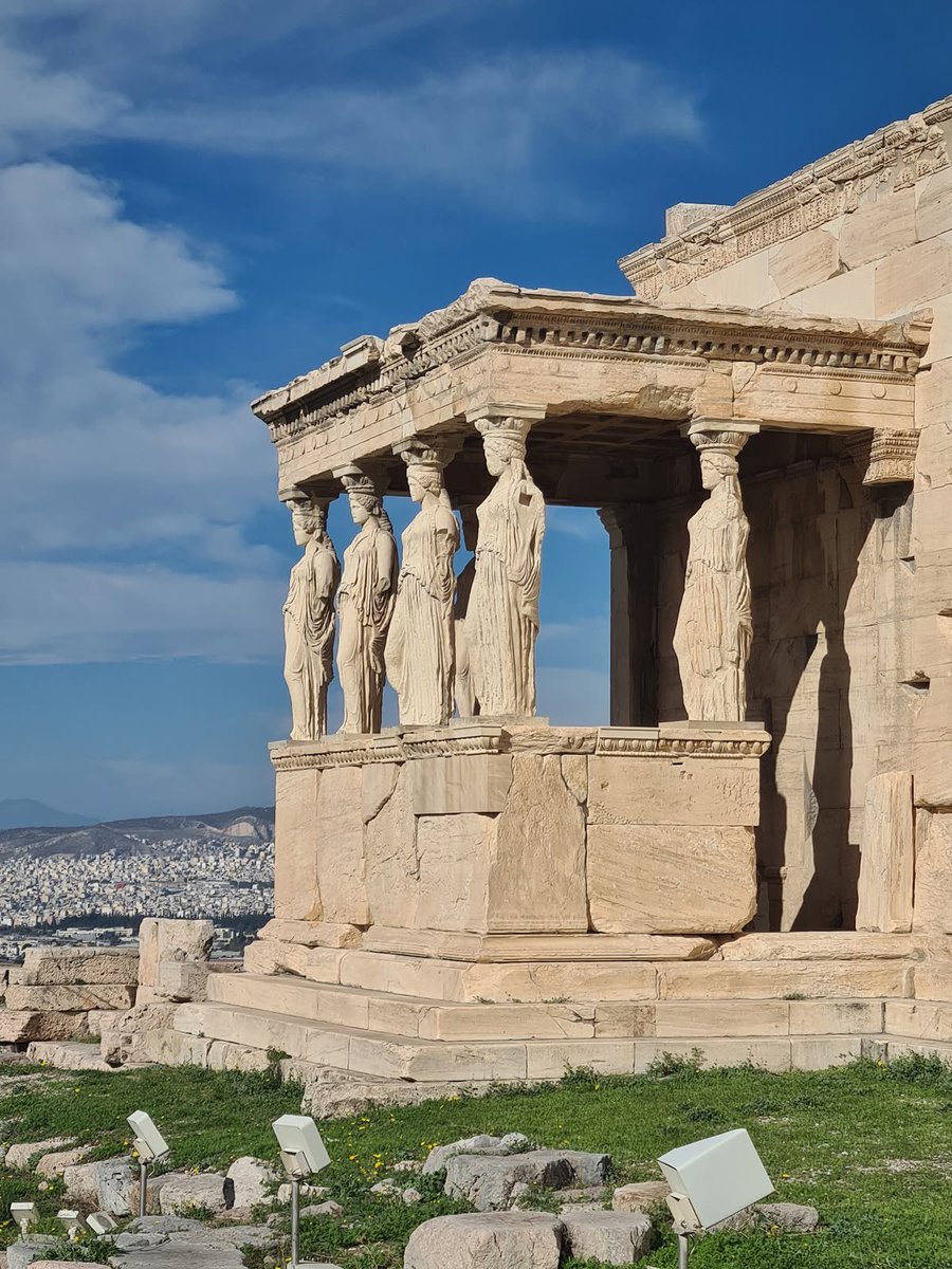 duncaerionhq's tweet photo. AU to explore: Ancient Greece https://t.co/u7F4Lsw8kF