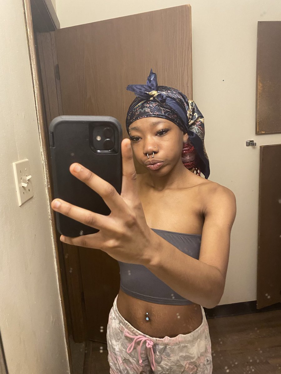 petiteblasian tweet media