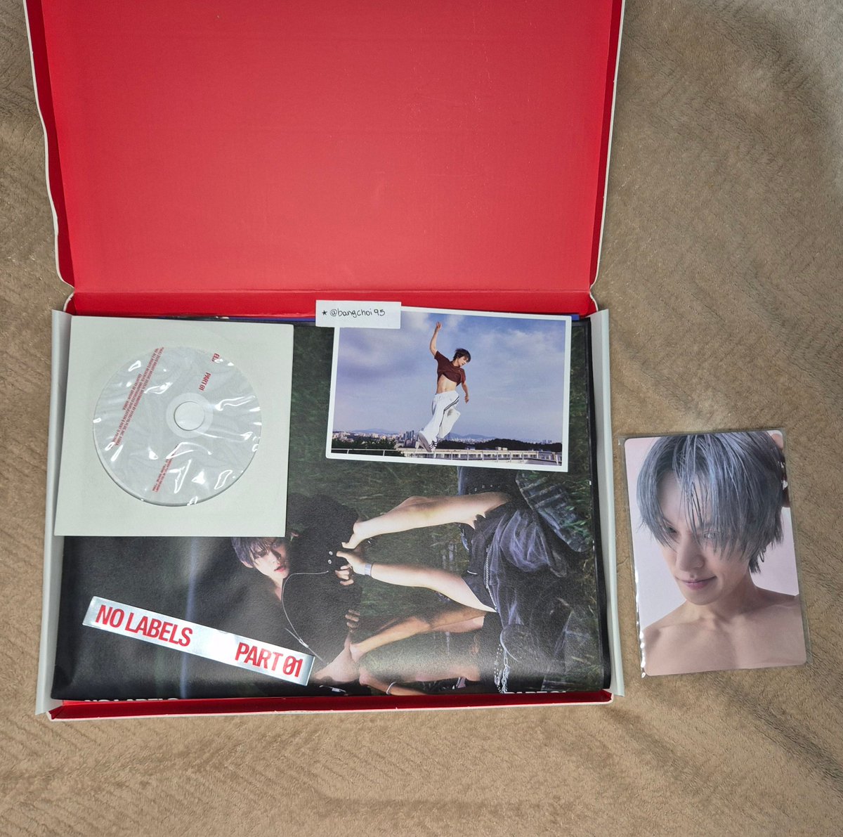 bangchoi95's tweet photo. vendo / venda yeonjun 

album no labels pt. 1 (weverse version) + standee weverse 

R$ 90,00 + frete (a calcular) 

☆ sem avarias 
☆ feedbacks no fixado 

🏷 tomorrow x together txt https://t.co/8vHdGVnZD2