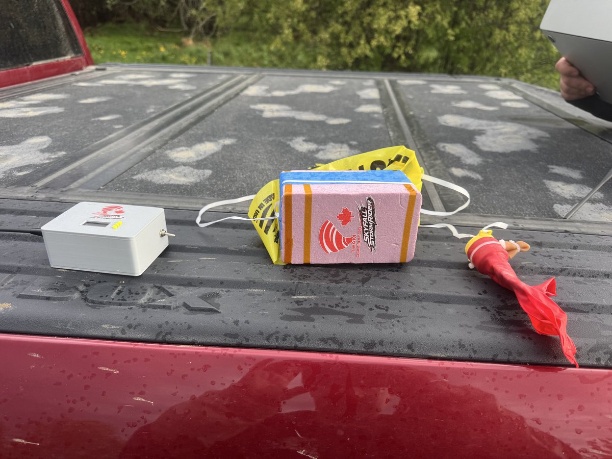 ChasinSpin's tweet photo. Skyfall flew over 48,000 ft altitude and was recovered 10 mins after landing in muskeg swamp.  #RealScience we’ll post the data.  @teamdomcanada @ReedTimmerUSA #ABStorm https://t.co/ZGMTRrd2hX