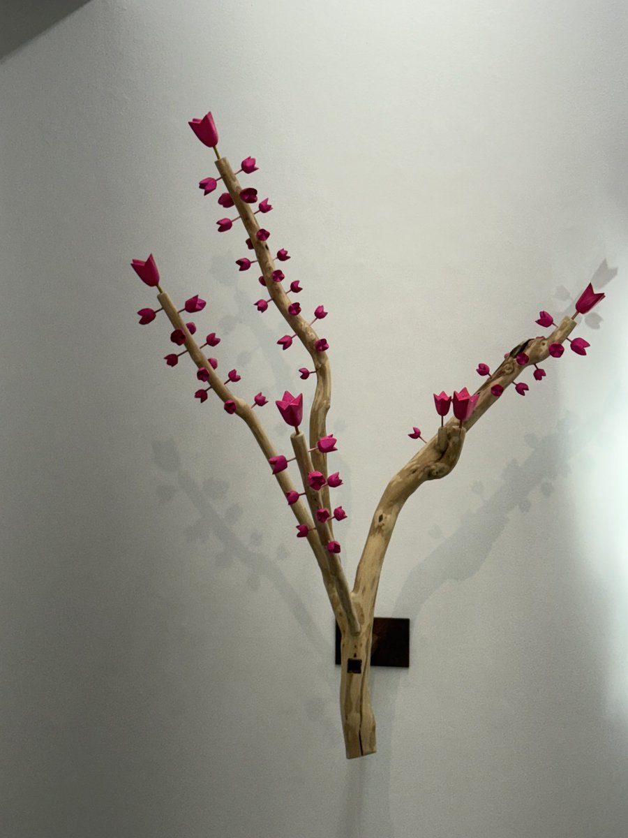 GlobalPhila's tweet photo. Joined Pentimenti Gallery for an engaging artist talk with David Gunn on his exhibition, “American Interior”exploring how material, memory, and interior space inform his work.

Find more World Heritage Month events here 👉https://t.co/nLHXsLWVAV https://t.co/EsED7FoHcQ