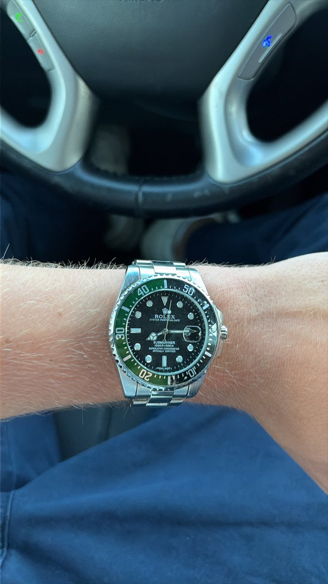 ChuckGlassman's tweet photo. Going to Vice Park tn, highschoolers don’t get too wet please #wristdoxx https://t.co/A9bv1WasJx