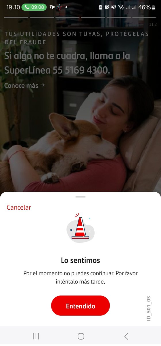 Cara_Monroy's tweet photo. @SantanderMx llevo horas intentado acceder, no funciona la app, ni banca en línea y via telefónica ni siquiera contestan https://t.co/ctaUef9LNc