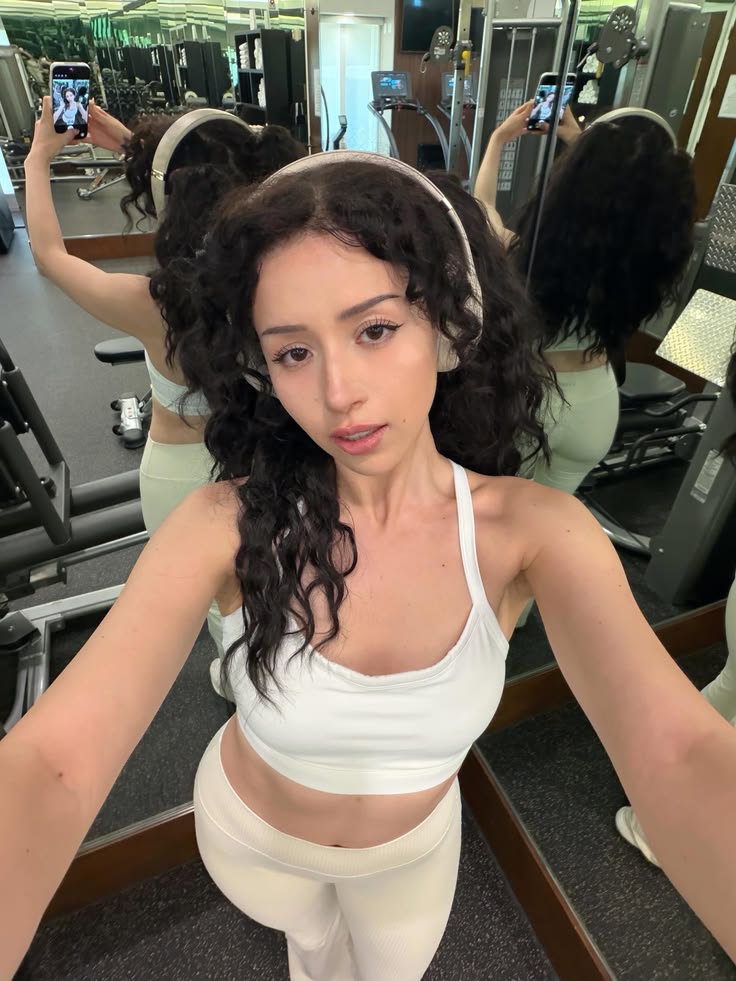typicalraeah's tweet photo. Dm to get owned in a #wankbattle https://t.co/sCq5iLTBJf