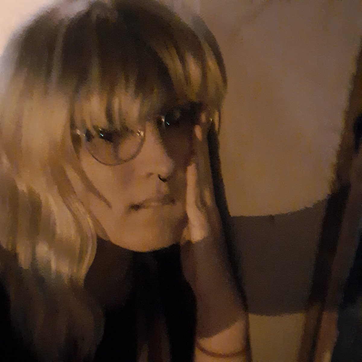 bleares_'s tweet photo. bunnydog girlthing wasted at the noise gig https://t.co/nhQwyVyPXt