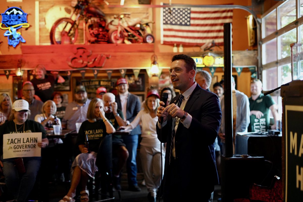 ZachLahn's tweet photo. Tonight in West Des Moines - 240 people showed up for our event. 

This is what a movement looks like to win on June 2nd and win in November. 

It’s time to fight for the future of our state. 

Vote IOWA FIRST on June 2nd - No slowing down. https://t.co/IKs27zG9hT