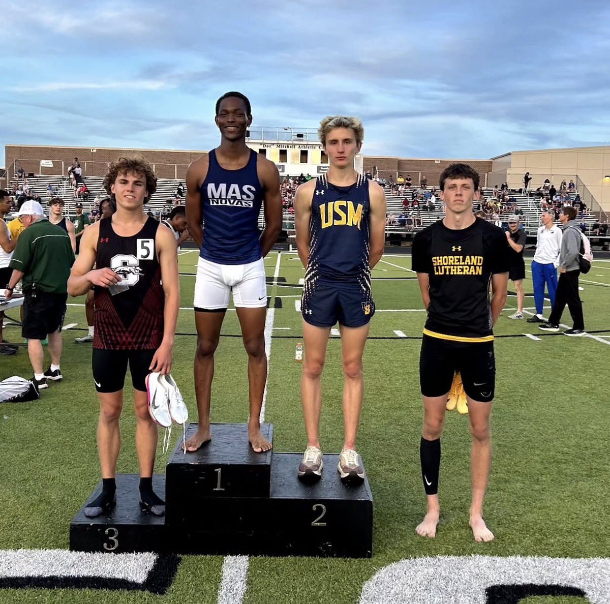 SLHS_TF's tweet photo. 🚨🚨School record demolished! Johnny Roehl shatters the old 800m record of 1:59.21, running a 1:57.18 and qualified for state!! 🚨🚨 https://t.co/K5j30gJcDA