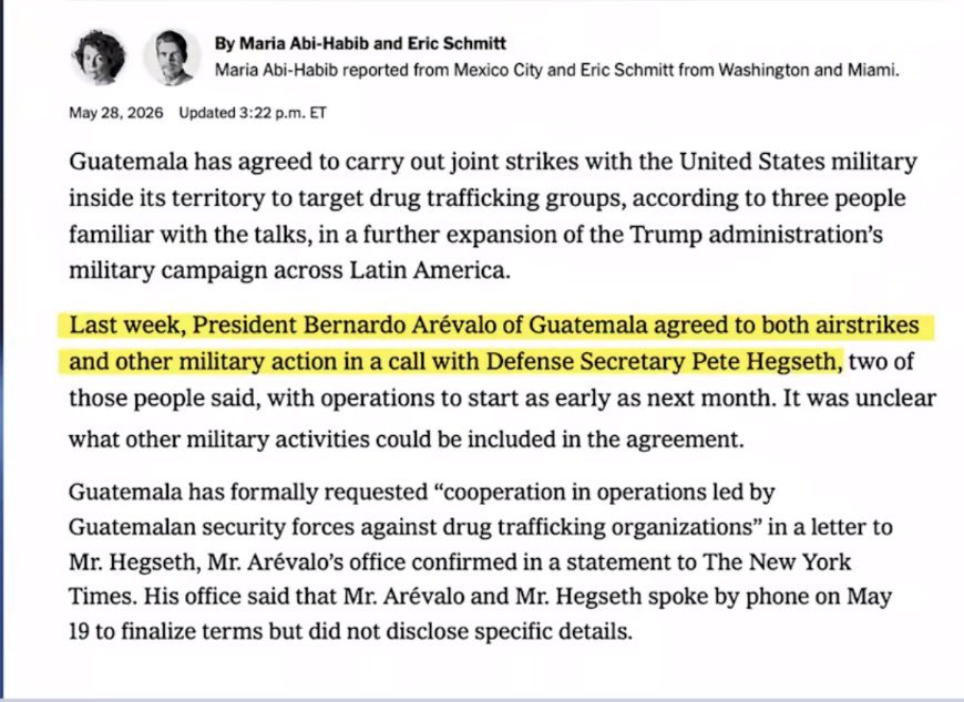 CrticaConstru20's tweet photo. El tema de Arévalo al autorizar acciones operativas del Ejército de Estados Unidos en territorio guatemalteco no debería discutirse únicamente desde la óptica de la soberanía, la sumisión evidente de arevalo a Trump, o incluso de si la medida es correcta o incorrecta.

La verdadera discusión es política e ideológica.

Personalmente, considero que la cooperación con Estados Unidos para combatir amenazas transnacionales puede ser una decisión racional y beneficiosa para Guatemala. Pero ese no es el punto, y menos con el conarde de arévalo.

El punto es que esta decisión constituye una ruptura evidente con el discurso histórico del progresismo latinoamericano que llevó a Arévalo al poder y que sus socios locales le han vendido a los demócratas en EEUU. 

Durante décadas, la izquierda regional construyó su identidad política denunciando cualquier presencia militar, influencia o intervención estadounidense en América Latina como colonialismo “gringo”. Acusaron de entreguistas, subordinados o traidores a gobiernos que impulsaron mecanismos similares de cooperación.

Por eso resulta llamativo observar el silencio de muchos de sus aliados ideológicos en México, Colombia, Chile, Estados Unidos y más en Guatemala. 

Lo que ayer era presentado como una intolerable violación de la soberanía, hoy parece convertirse en una medida aceptable cuando quien la impulsa pertenece al bando correcto.

La contradicción es difícil de ignorar.

Y es precisamente allí donde aparece el problema de credibilidad de un presidente incapaz y timorato. Porque si durante años se afirmó que la soberanía era un principio irrenunciable, y sus vecinos se han comprometido defendiéndolo, pero ese principio desaparece cuando de salvar su pellejo y su desacreditado gobierno, entonces queda la impresión de que nunca se trató realmente de soberanía, sino de mentiras y conveniencias de momento.

Después de todo, cuando la ideología entra en conflicto con la realidad, lo que suele cambiar no es la ideología de los seguidores, sino el discurso utilizado para justificarla.