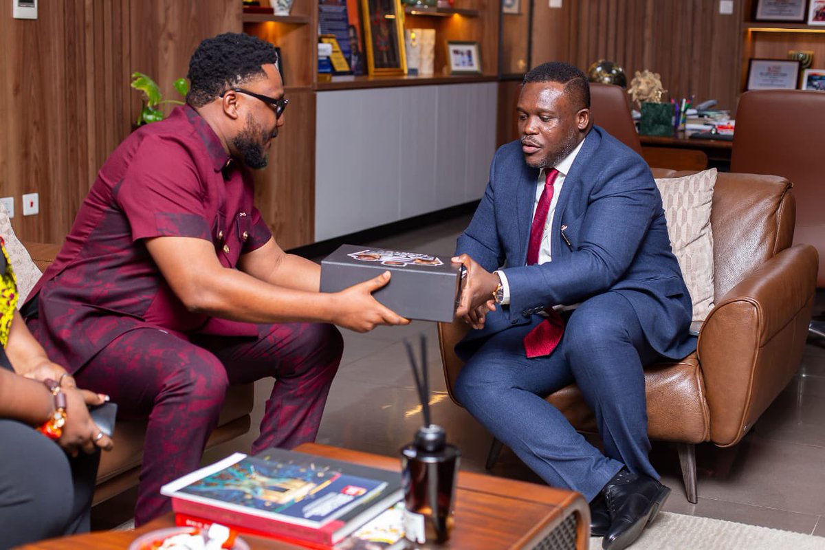 ThisIsKubiLive's tweet photo. #KubiLive: Signals received... Invitation delivered!

Jeffrey Nortey met Hon. Sam George and shared the journey behind #3FacesofJeffreyNortey.

From digital conversations to live storytelling, the goal remains the same: connecting people through powerful stories. https://t.co/pQiQesMRsE