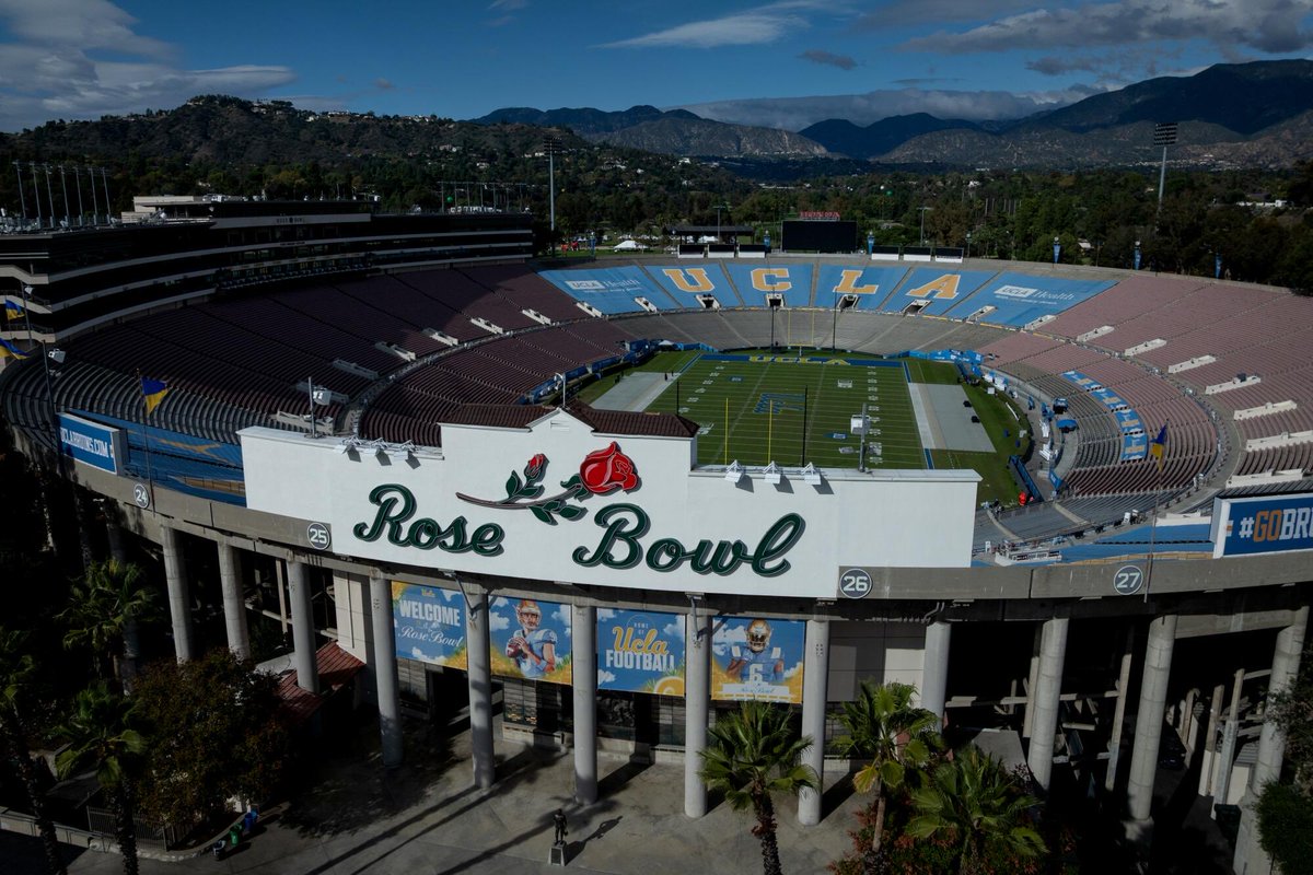 West Coast College Sports Guy tweet media