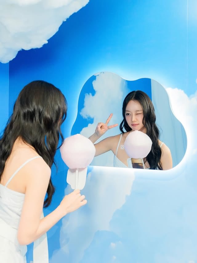 JonnyLeTran5's tweet photo. Blessing your timeline with Lee Hyeri 😍 #LeeHyeri #GirlsDay #Reply1988 #FriendlyRivalry #MyRoommateIsaGumiho #MayIHelpYou #HMLYCP #DreamtoYou #Victory #NightFever #Monstrum #MyPunchDrunkBoxer #AgentsofMystery #beautiful https://t.co/D4sEHfXmpz