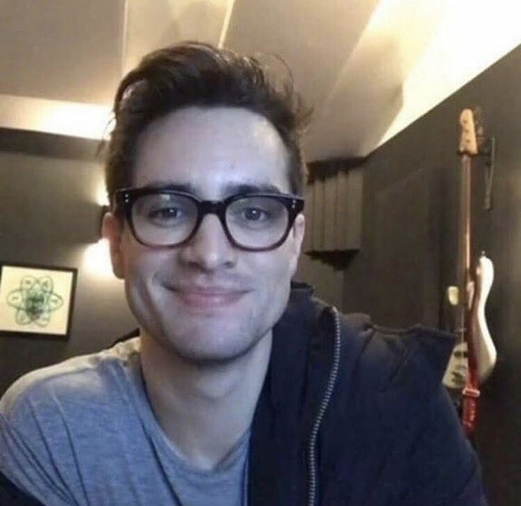 Brendon Urie tweet media