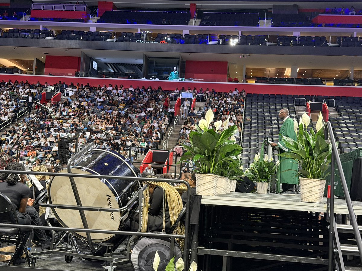 LtGovGilchrist's tweet photo. It was a busy week here in Michigan — and the best kind of busy. From Dearborn’s 100th Memorial Day observance to celebrating Cass Tech graduates and wrapping up at Mackinac Policy Conference, this week was a reminder that Michigan’s greatest strength is its people. https://t.co/vBH42eXQvB