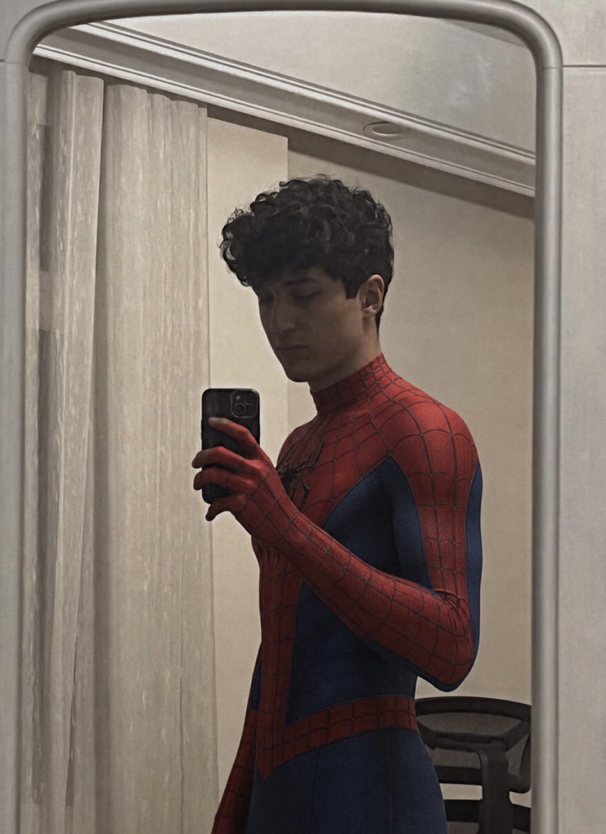 Peter tweet media