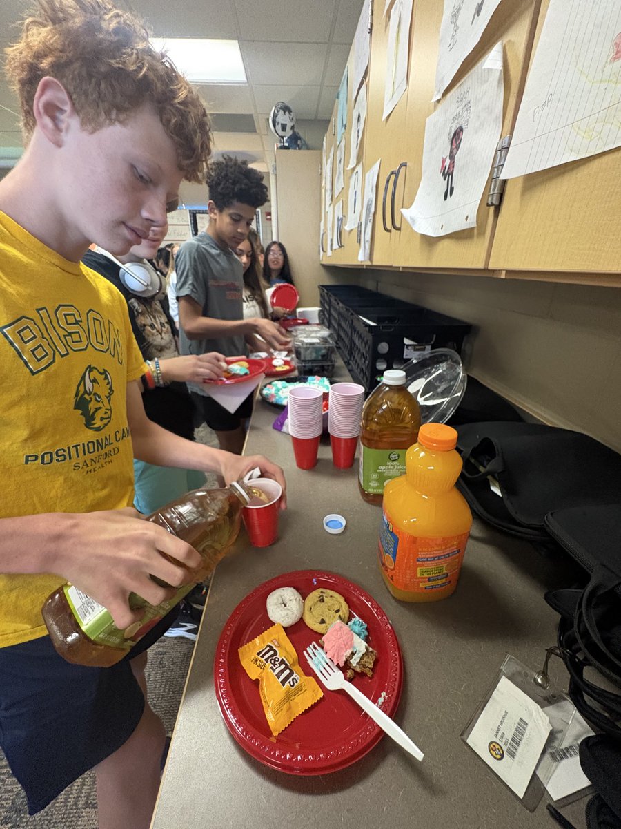 FPSCarlBen's tweet photo. Last meeting for Hope Squad! We asked students when they got the string to share how Hope Squad has made an impact on them. What a great group! https://t.co/QmlSEfGeeu