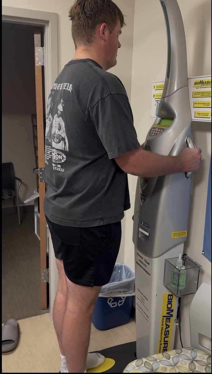 James_Bennett28's tweet photo. Received an official BioMeasure test to show I am 6'7" 289lbs with only 21% body fat

@MeadFootball @TrentonLuera14 @PrepRedzoneCO @CoPreps @joebaldasari @247recruiting @247Sports @BrandonHuffman @LemmingReport https://t.co/4Mo0jjDBnD