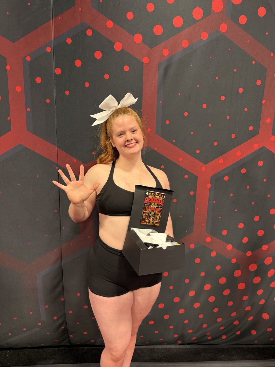 CheerPatterson's tweet photo. round 1 on the dream team!!! sooo excited! #generals #woodlandselite #LAG https://t.co/JHsUAsLt6w
