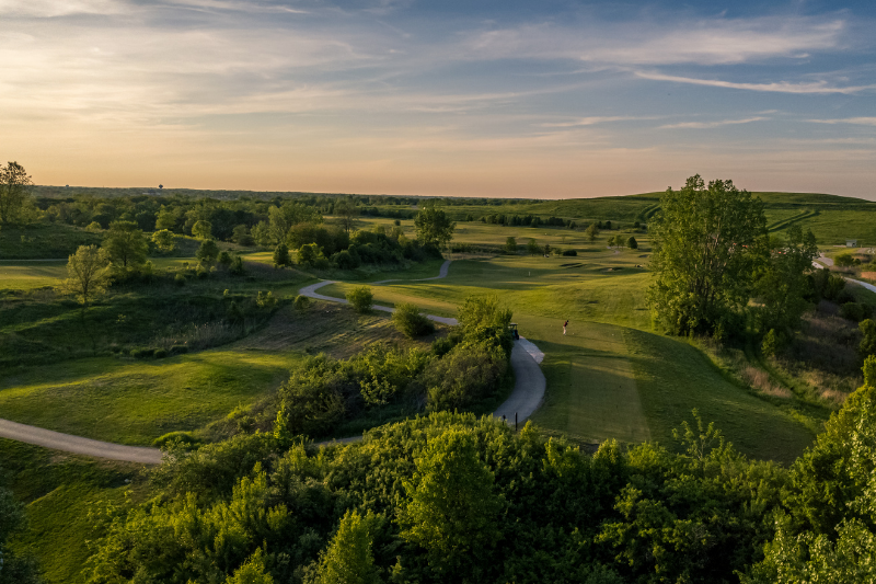 golfnow's tweet photo. Scottish-style hills. Woodland corridors. A Midwest adventure. 👌

⛳ 18 holes | Par 72 | 6,630 yards
📍 Settler’s Hill Golf Course | Batavia, IL

Book now: https://t.co/jeLgSdElqn
.
.
.
#golfnow #goplay https://t.co/EbOK1PEZo6