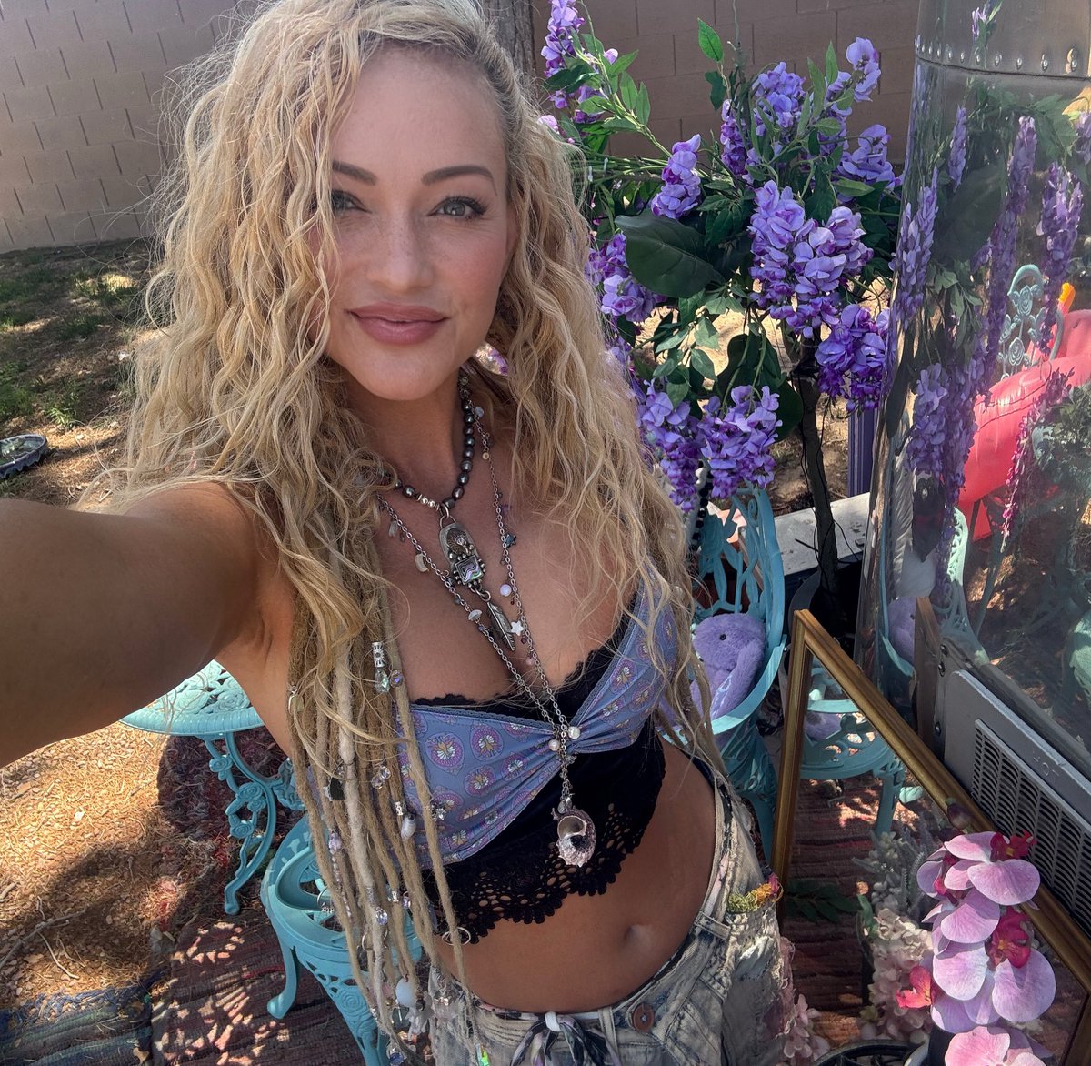 Mindy MF Robinson 🦄 tweet media